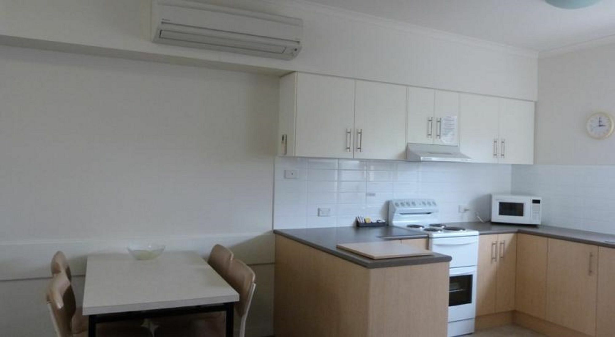 Glenelg Holiday Apartments - Corfu Adelaïde Extérieur photo
